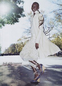 Sunny_Meier_US_Vogue_January_2002_08.thumb.jpg.1270815b8609399df633228bea8bfb45.jpg
