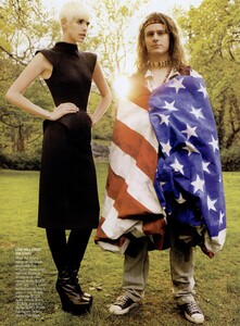 Testino_US_Vogue_July_2008_06.thumb.jpg.eb5a23864ed976716933dcc57587a839.jpg