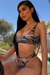 Undercover_Swimsuit_Set_-_Camo_RG_KL_1414x2121.jpg