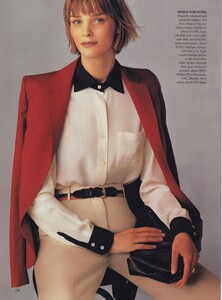 Urbane_Meisel_US_Vogue_February_2001_07.thumb.jpg.321d813d680a52a530976b97dfd817e8.jpg