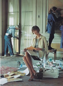 Urbane_Meisel_US_Vogue_February_2001_08.thumb.jpg.252bcc59eeb8e06b864301dfd507361a.jpg