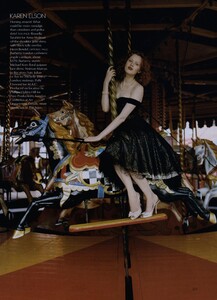 Walker_US_Vogue_June_2003_08.thumb.jpg.4492a3c741c41eb5dcd7e90cac729f6b.jpg