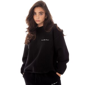 are-you-am-i_christina_dewe-sweatshirt_black--4_2000x.jpg