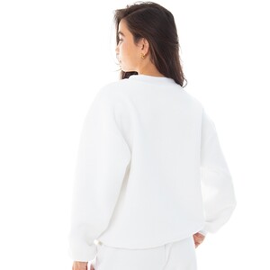 are-you-am-i_christina_dewe-sweatshirt_white--6_2000x.jpg