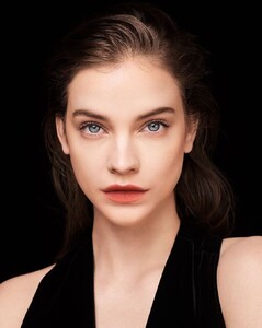 armanibeauty_1321398374562848890869489116406764509875087n.jpg