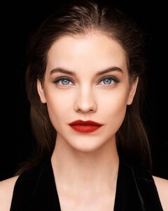 armanibeauty_13330663826983476171437044989229347712512305n.jpg