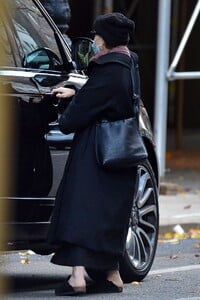 ashley-olsen-out-in-new-york-11-29-2020-2.jpg