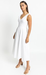 carringtondressinwhite_146.jpg