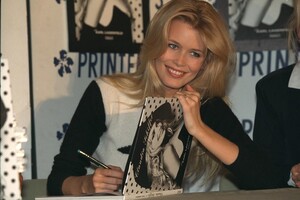 claudia-schiffer.jpg