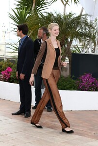elizabeth-debicki-19.jpg