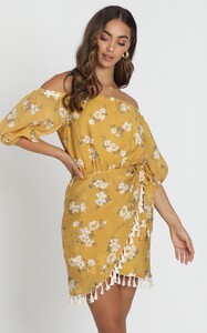 ettiebardotdressinmustardfloral4.jpg