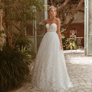 galitrobinik_bridal_125922938_972907029898901_4525242681003539525_n.jpg