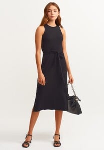 halter-yaka-midi-boy-elbise_black-siyah_1_enbuyuk.jpg