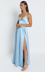 iwanttheworldtoknowdressinlightblue5.jpg