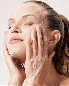 josephineskriver_1347257658250639213901422441428918029974361n.jpg