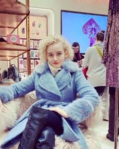 juliagarner94_79372687_590681911708372_1808695612953385228_n.jpg