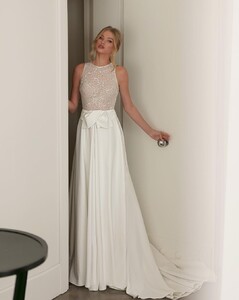 julievinobridal_129736841_1355638701446268_3828325801589828505_n.jpg