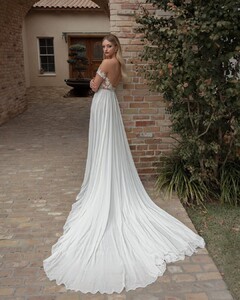 julievinobridal_13191027169408494127755546843692122784611n.jpg