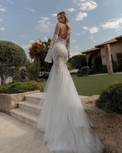 julievinobridal_1335043834187864925809973033790515944222745n.jpg