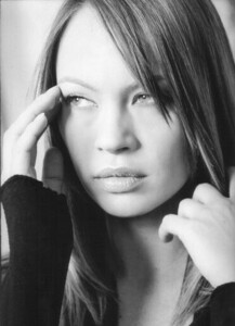 kinopoisk.ru-Anna-Falchi-934024.jpg