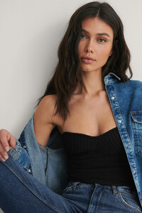 mango_kendall_top_1587-001784-0002_02a-1.jpg