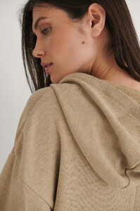 mango_maxime_sweatshirt_1587-001758-1386_03-1.jpg