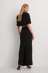 mathilde_goehler_high_maxi_skirt_1658-000051-0002_01d.thumb.jpg.6f926f521de9b16a52ee1d1fbcbcf628.jpg