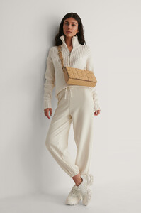 nakd_braided_faux_suede_bag_1015-003234-0005_01l.jpg