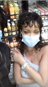 photos-of-rihanna-wearing-a-face-mask-at-gas-station-in-barbados-12-20-2020_5fe0a18b016be.jpeg