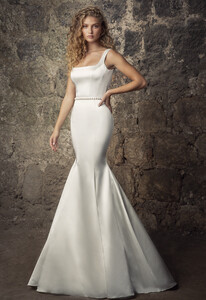 pnina-tornai-sleeveless-satin-square-neck-mermaid-wedding-dress-with-pearl-belt-and-overskirt-48000009.jpg