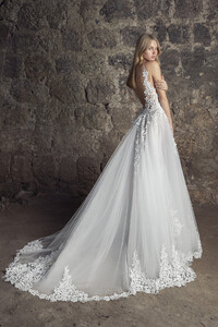 pnina-tornai-sleeveless-v-neck-lace-a-line-wedding-dress-with-sequin-floral-appliques-48000007-1.jpg