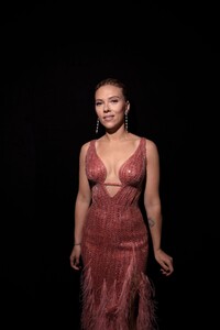 scarlett-johansson-2020-bafta-portraits-4.jpg