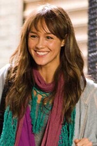 sharni_vinson.jpg