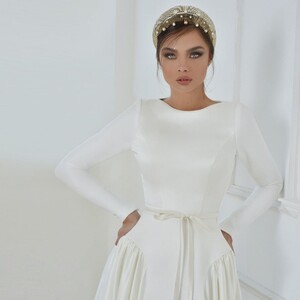 shoval_bridalgowns_1215045962791083998129344461759719092620744n.jpg