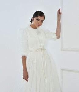 shoval_bridalgowns_1231192443950393881997851824101850386632412n.jpg