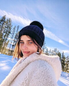 taylor_hill_13231640128170593619441981950068056930809788n.jpg