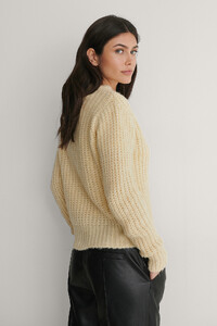 trendyoll_milla_knit_cardigan_1494-003840-0244_02k.jpg