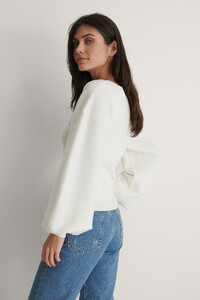 v_neck_big_sleeve_knitted_sweater_1100-003708-0001_05-1.jpg