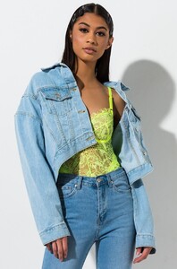 wild-card-cropped-denim-jacket_blue_1.jpg