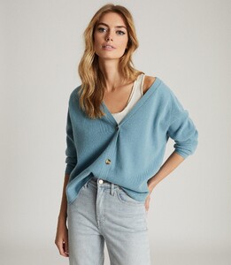 -womens-elaina-short-button-cardi-in-mid-blue-3.thumb.jpg.acd4a69600b8364879d54ae4e7e18f05.jpg