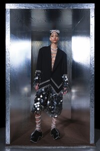 00002-area-couture-spring-21.thumb.jpg.d2b534858547e7d0430748203f1bf2d4.jpg