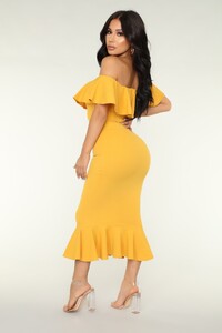 06-06-18_Studio2__170097D_Mustard_982_1414x2121.jpg
