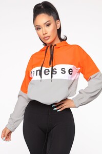 07-31-19_Studio_2_MA_12-02-44_25_TGI17571_Orangecombo_10177_JK_JK_cd6f6196-8069-4f12-8955-2c8b24867faf_1414x2121.jpg