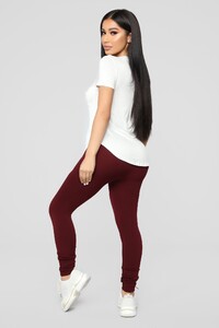 08-06-18_Studio_2_11-15-12_T3160_Ivory0471_AJ_1414x2121.jpg