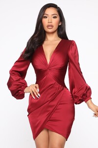 08-07-19_Studio_2_MA_13-17-59_38_MA9923_Burgundy_14559_NT_1414x2121.jpg