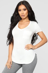 08-09-18_Studio_2_11-00-34_T3160_Ivory0754_NT_1414x2121.jpg