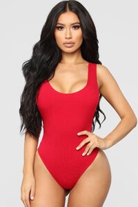 08-09-18_Studio_2_13-43-22_RT52050_Red0441_AG_1414x2121.jpg