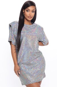 09-10-21Studio1_MS_DOM_14-49-24_23_8073D_Silver_0122_JK_1414x2121.jpg