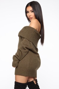 09-18-19_Studio_2_MA_LE_09-56-20_10_130034_Olive_P_23673_KL_1414x2121.jpg