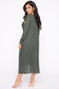 10-17-19_Studio_2_OD_OM_10-41-50_8__E1140_Olive_P_1895_NT_1414x2121.jpg
